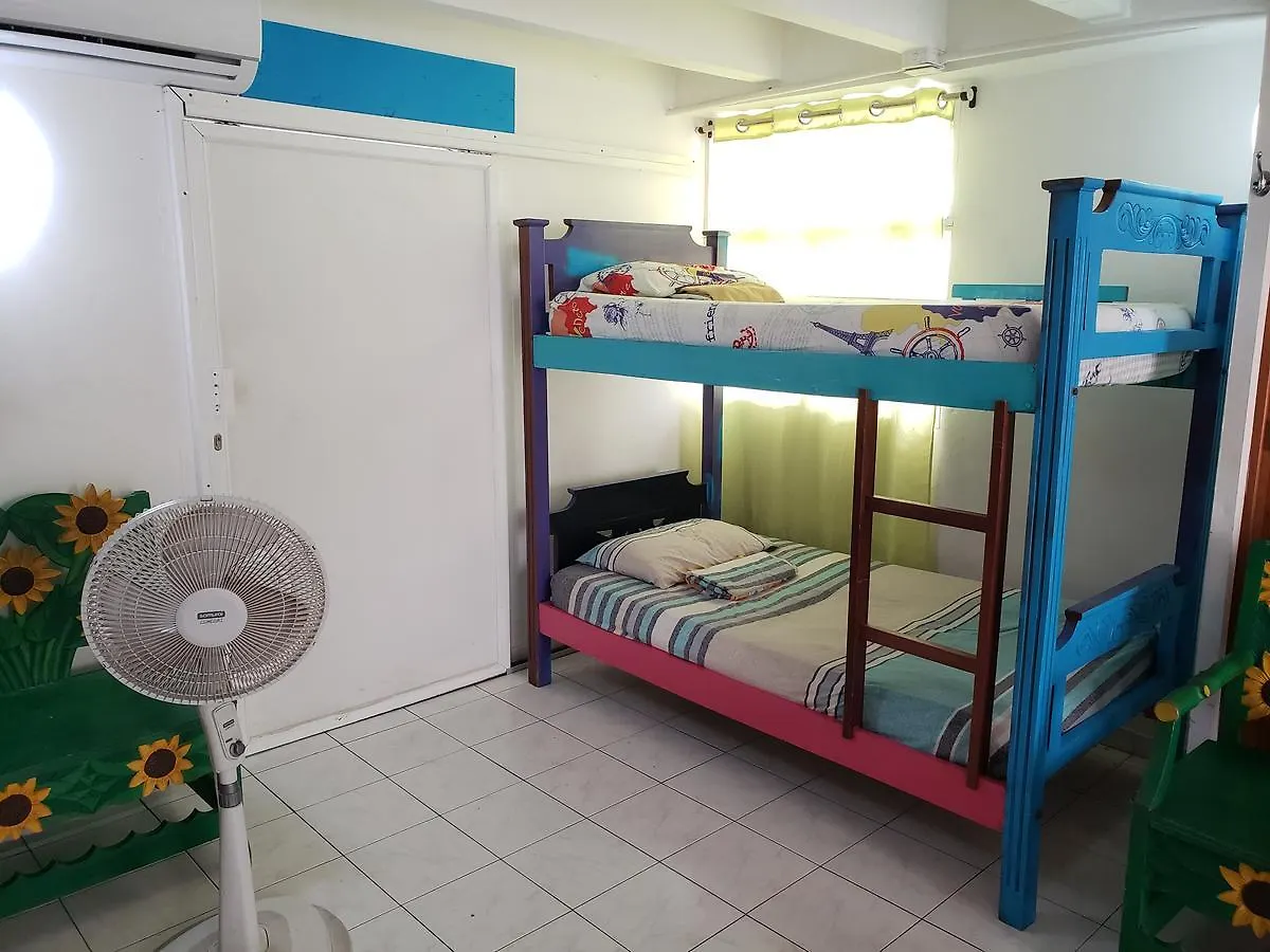 Blue Almond Hostel - San Andres